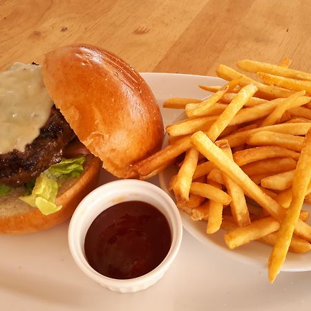 Zenith Hotel Kuantan Ngoại thất bức ảnh A cheeseburger and French fries